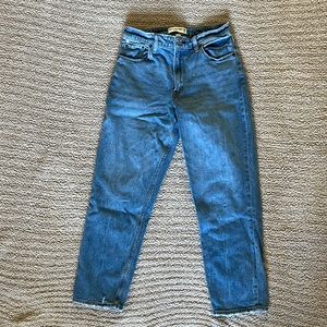 Like new curve love high rise mom jean